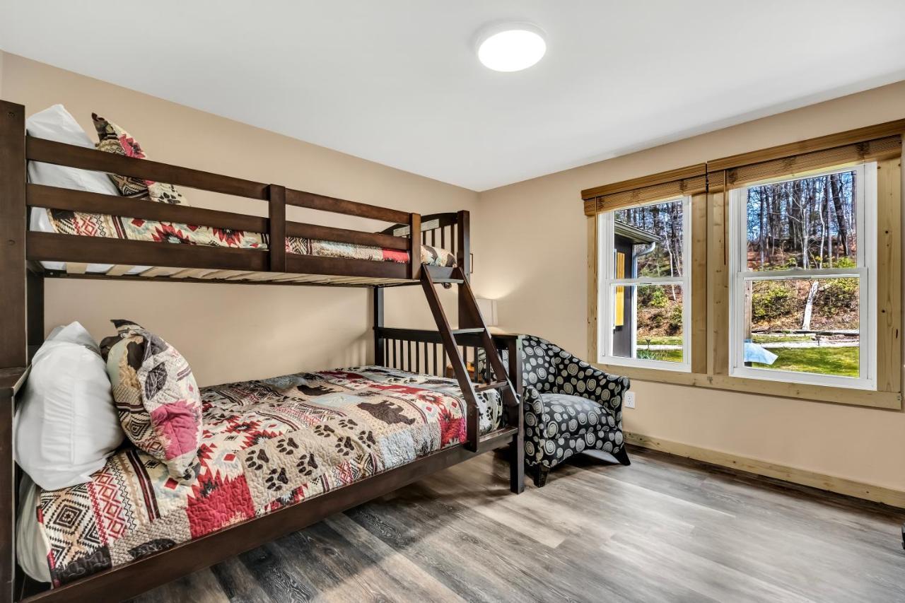 Whispering Winds, Hot Tub, Game Room, Wifi, 1089 Free Tickets Each Paid Day, Dollywood And More Gatlinburg Exterior foto