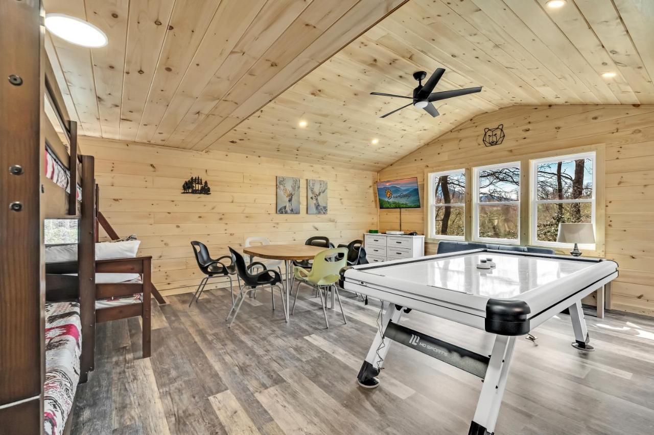 Whispering Winds, Hot Tub, Game Room, Wifi, 1089 Free Tickets Each Paid Day, Dollywood And More Gatlinburg Exterior foto