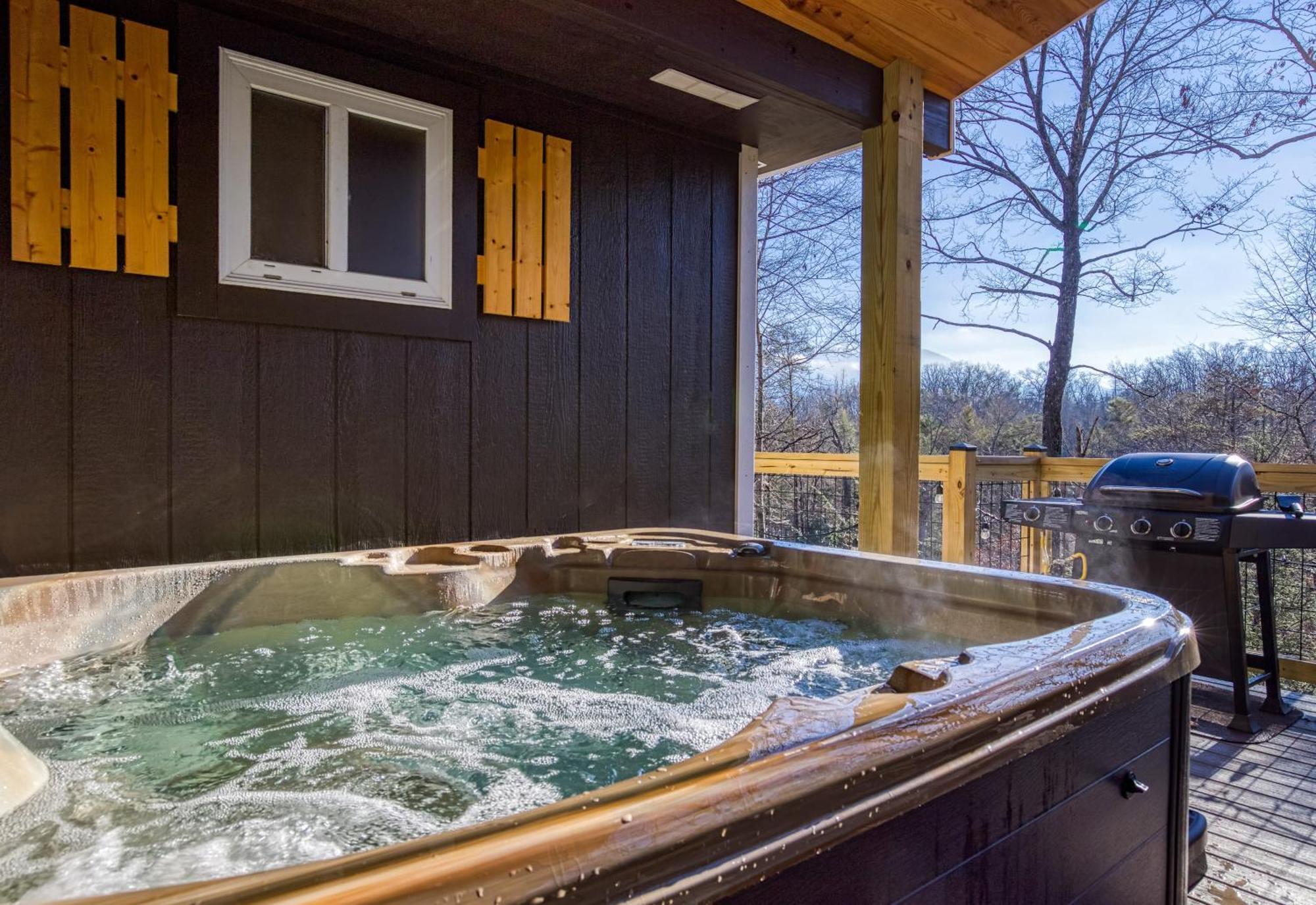Whispering Winds, Hot Tub, Game Room, Wifi, 1089 Free Tickets Each Paid Day, Dollywood And More Gatlinburg Exterior foto