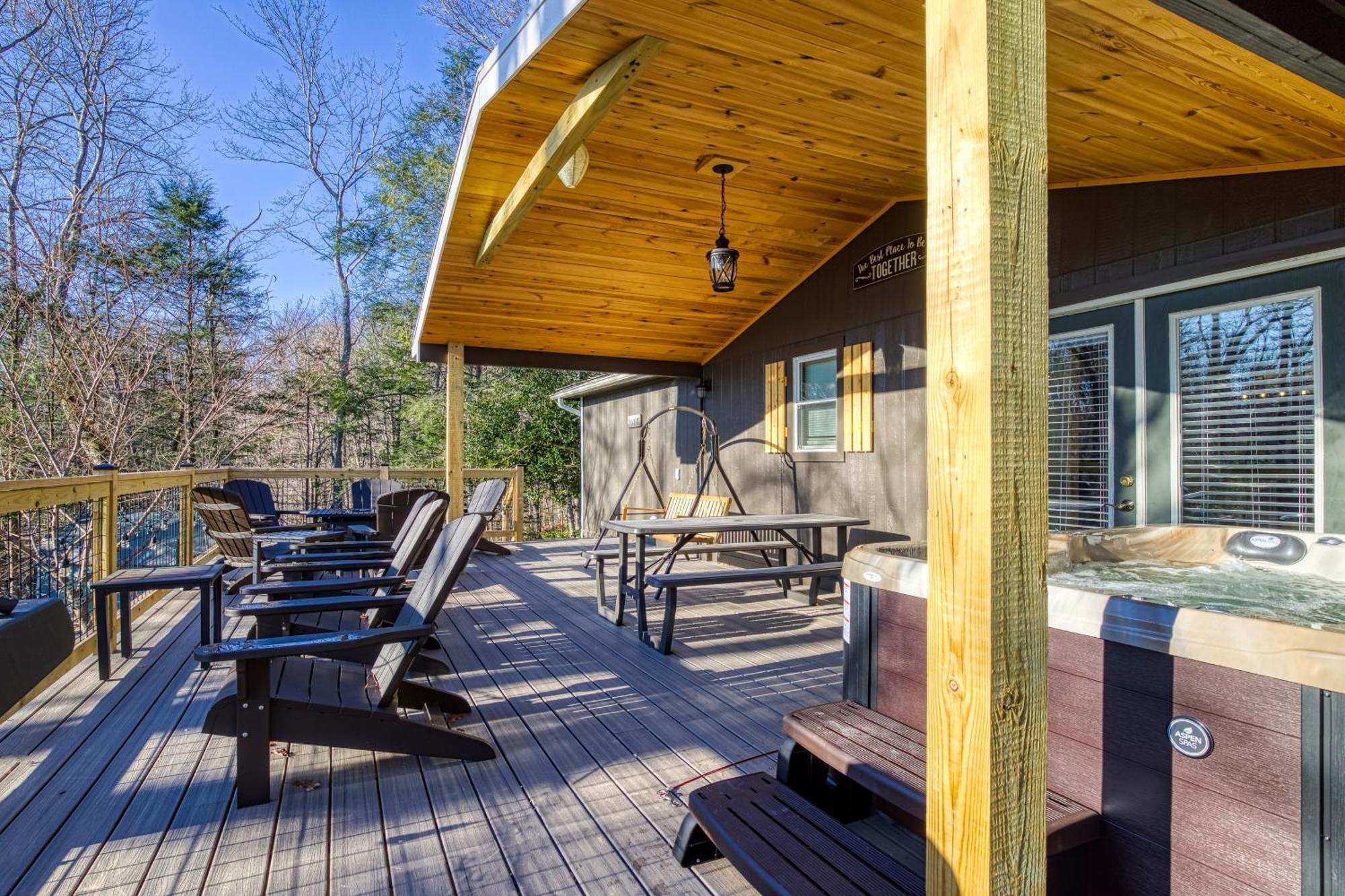 Whispering Winds, Hot Tub, Game Room, Wifi, 1089 Free Tickets Each Paid Day, Dollywood And More Gatlinburg Exterior foto