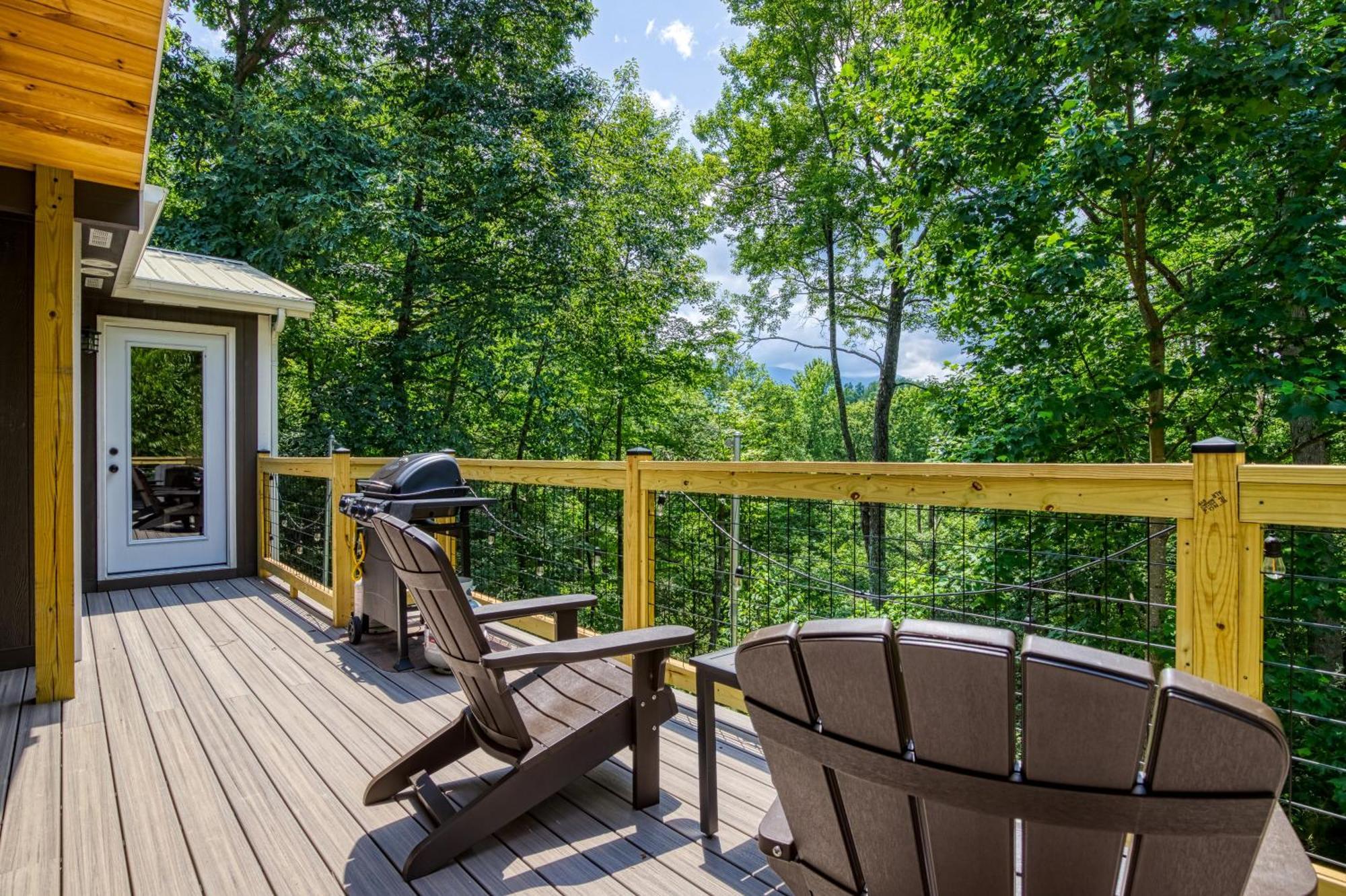 Whispering Winds, Hot Tub, Game Room, Wifi, 1089 Free Tickets Each Paid Day, Dollywood And More Gatlinburg Exterior foto